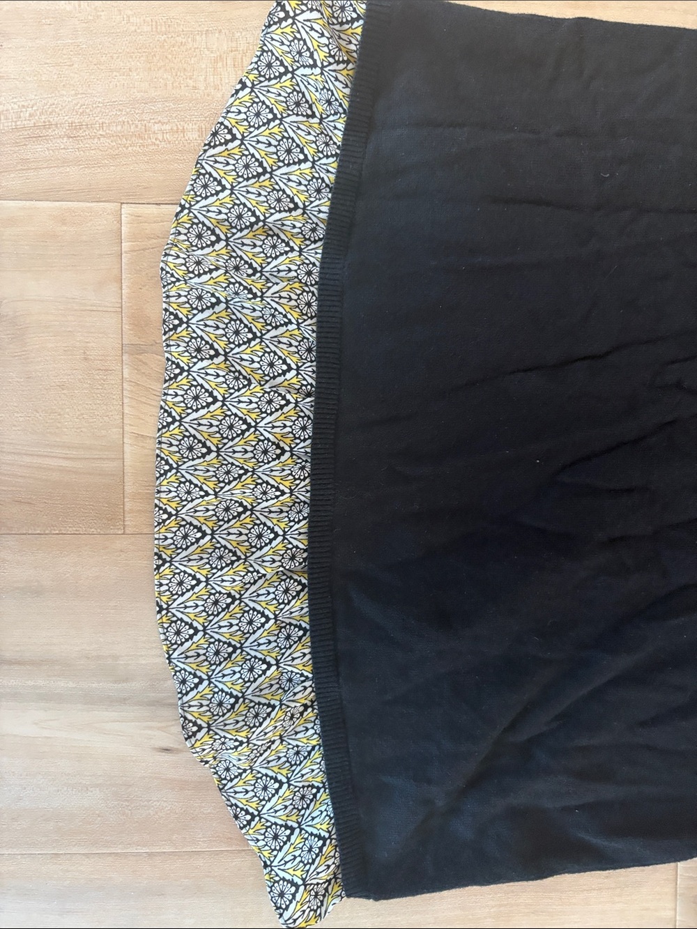 LOFT Black Short-Sleeve Top with Patterned Layered Hem - Picture 3 of 4